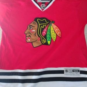 Blackhawks jersey youth XL
